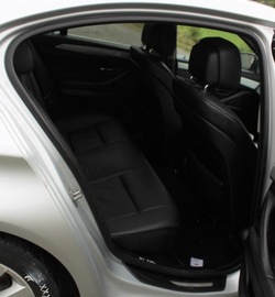 Прокладка двері праві зад bmw f10 фото №1