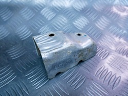 Захист термічна колектора випускного 03l129969ac vw caddy iii 2.0 tdi фото №1