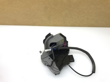 Hyundai i20 ii замок двері лівий зад фото №1