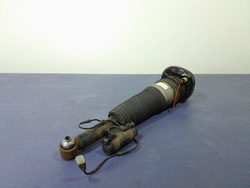 Bmw 7 g11 g12 амортизатор зад лівий активний vdc 6874593 фото №1