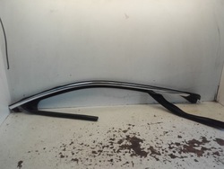 Alfa romeo giulia прокладка двері перед права хром фото №1