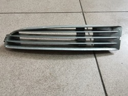 Решітка бампера ліва audi a8 s8 d2 4.2 v8 оригінал фото №1