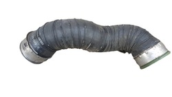 Mercedes w203 труба шланг інтеркулер a2035281082 фото №1