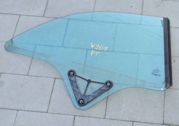 Скло правий зад mercedes w207 cabrio 2009r фото №1