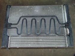 Радіатор e91 3.0d n57d30a фото №1