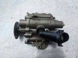 Насос масла 04e115103f leon iii a3 8v golf 1.4tsi фото №1