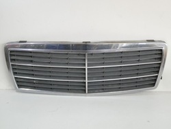 Решітка радіатора решітка радіатор mercedes w202 рестайлінг фото №1