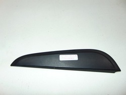 Nissan navara iv d23 планка скла двері лівий зад фото №1