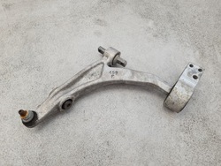 Alfa romeo 159 рычаг правые перед 50710957 фото №1