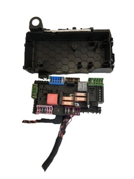 Mercedes e w213 w238 коробка запобіжників фото №1