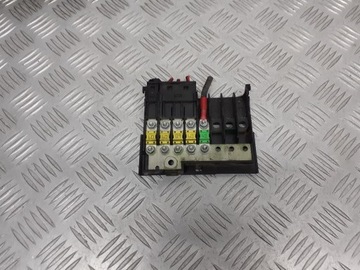 Коробка предохранителей ford fiesta mk6 1.3 фото №1