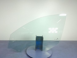 Bmw 1 f40 скло двері перед передня ліва фото №1