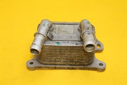 Радіатор масла clio iv dacia 1.2 tce 213052032r фото №1