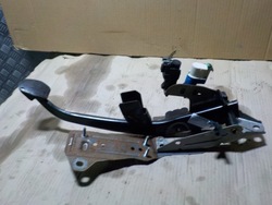 Ford focus c-max 1.8 b 2003r. педаль зчеплення 3m512467 фото №1