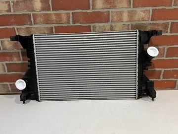 Радиаторов mercedes a-klasa cla b-klasa a2475000100 фото №1