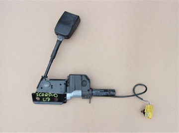 Scorpio mk2 94-98r скоба застібка ременів лівий перед фото №1