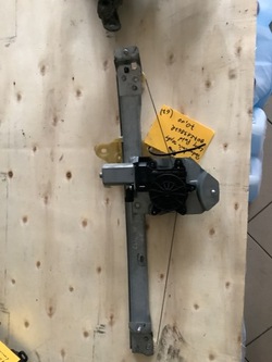 Підйомник вікна лівий перед clio iv 807213867r фото №1