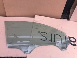 Права передня скло двері vw volkswagen passat b5 фото №1