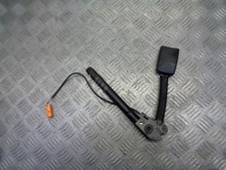 Застібка ременя праві перед toyota avensis t25 фото №1