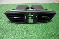 Mercedes w207 решітка повітропровід a2078300054 фото №1