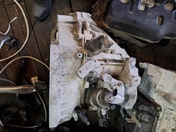 Коробка передач коробки передач opel zafira c astra k 1.6 cdti старт сплав 55574460 f40 фото №1