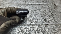 Переключатель света przeciwmngielnych daewoo nexia 1.5b 96r 96168693 фото №1