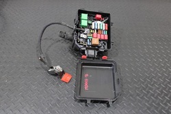 Корпус коробка запобіжників коробка opel mokka b ii 2 96qt034580 фото №1