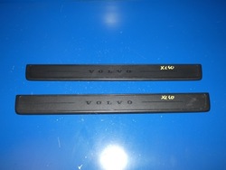 Volvo xc40 планка накладка пороговая порога правый левый перед фото №1