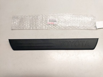 Toyota hilux viii 15- накладка порога двері ліва фото №1