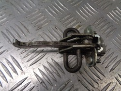 Ограничитель дверь левый зад mercedes w210 2.2 cdi фото №1