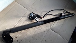 S7 4g a7 амортизатор кришки багажника праві зад 4g8827852f фото №1