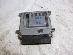 Компьютер двигателя kia ceed i 06-12r 1.4 39110-2b600 фото №1