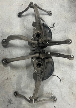 Audi a8 d4 рестайлинг поворотный кулак перед левая рычаг ступица фото №1