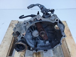 Vw new beetle 1.4 16v коробка передач коробки передач geq механічна коробка передач фото №1