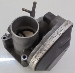 Skoda fabia i 02 r 1.4 дросельна заслінка фото №1