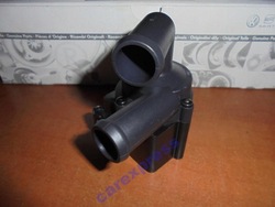 Помпа води вебасто 5n0965561 vw golf vi passat b6 фото №1