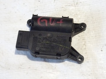 Моторчик нагревателя vw golf v 5 plus 3c0907511a фото №1