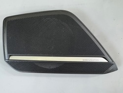 Маскировочная накладка защита динамика дверь правые перед audi a6 s6 a7 s7 4k8c фото №1