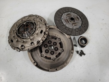Mazda 3 bl 11r mps mzr 2.3 disi turbo l3 зчеплення колесо двомасовий маховик з двома масами фото №1