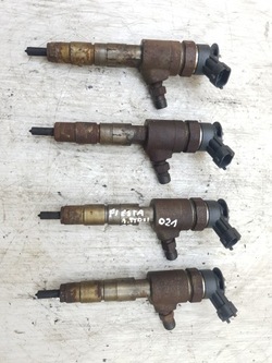 Инжектор ford fiesta mk7 1,5 cv6q-9f593-aa фото №1