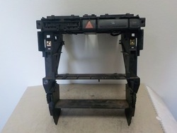 Audi a4 b6 b7 консоль средняя рамка радио 8e0858005f фото №1