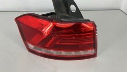 Volkswagen passat b8 універсал лампа led ліва зад задня 3g9945311 фото №1