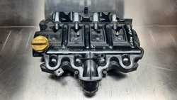 Крышка клапанов 8200482514 renault espace iv 2.2 dci фото №1