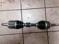 Полуось nissan xtrail t32 1.6 tdci левая механическая коробка передач 4x4 фото №1