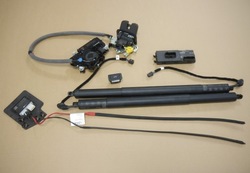 Audi q3 83a приводы крышка электрический 83a827851a фото №1