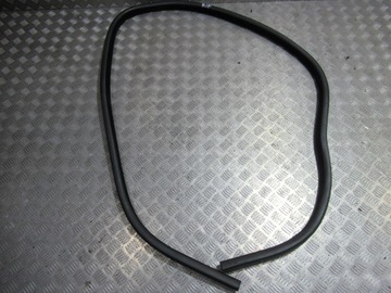 Range rover velar прокладка двері права перед фото №1