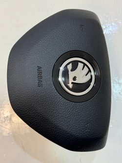 Подушка водителя skoda superb iii 3v 3v0880201ab оригинал ! идеальная ! фото №1