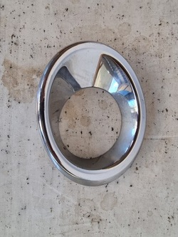 Nissan pathfinder 13- рамка хром галоген левый переднее 622573ka0b фото №1