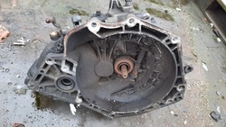 Коробка передач коробки передач astra corsa 1.0 1.2 1.4 90400197 фото №1