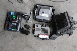 Citroen c4 cactus 1.2 thp замок зажигания компьютер набор фото №1